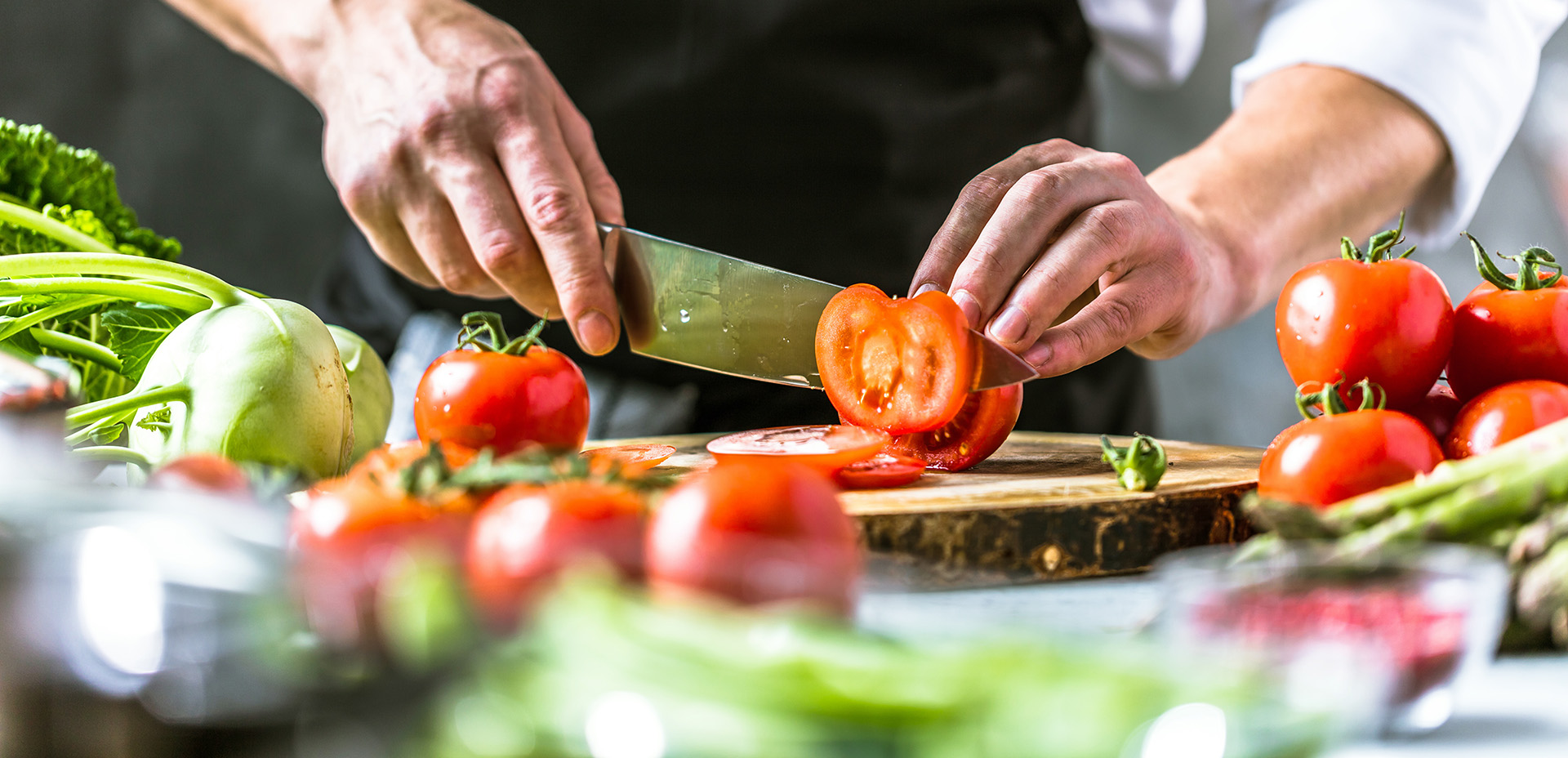 Tomaten schneiden